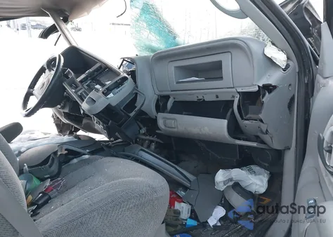 2000 Chevrolet C/K 3500 from USA, damaged, VIN 1GCHK33J8YF515548